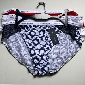 ~NWT~Tommy Hilfiger - 3 Pk Panties - SZ L